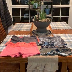 Bundle of compressions shorts size M